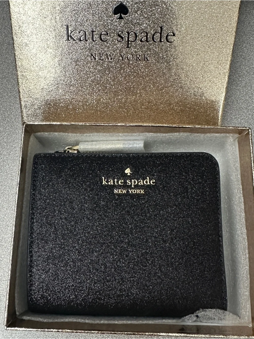 KATE SPADE | Boxed small glitter L-Zip Bifold Wallet